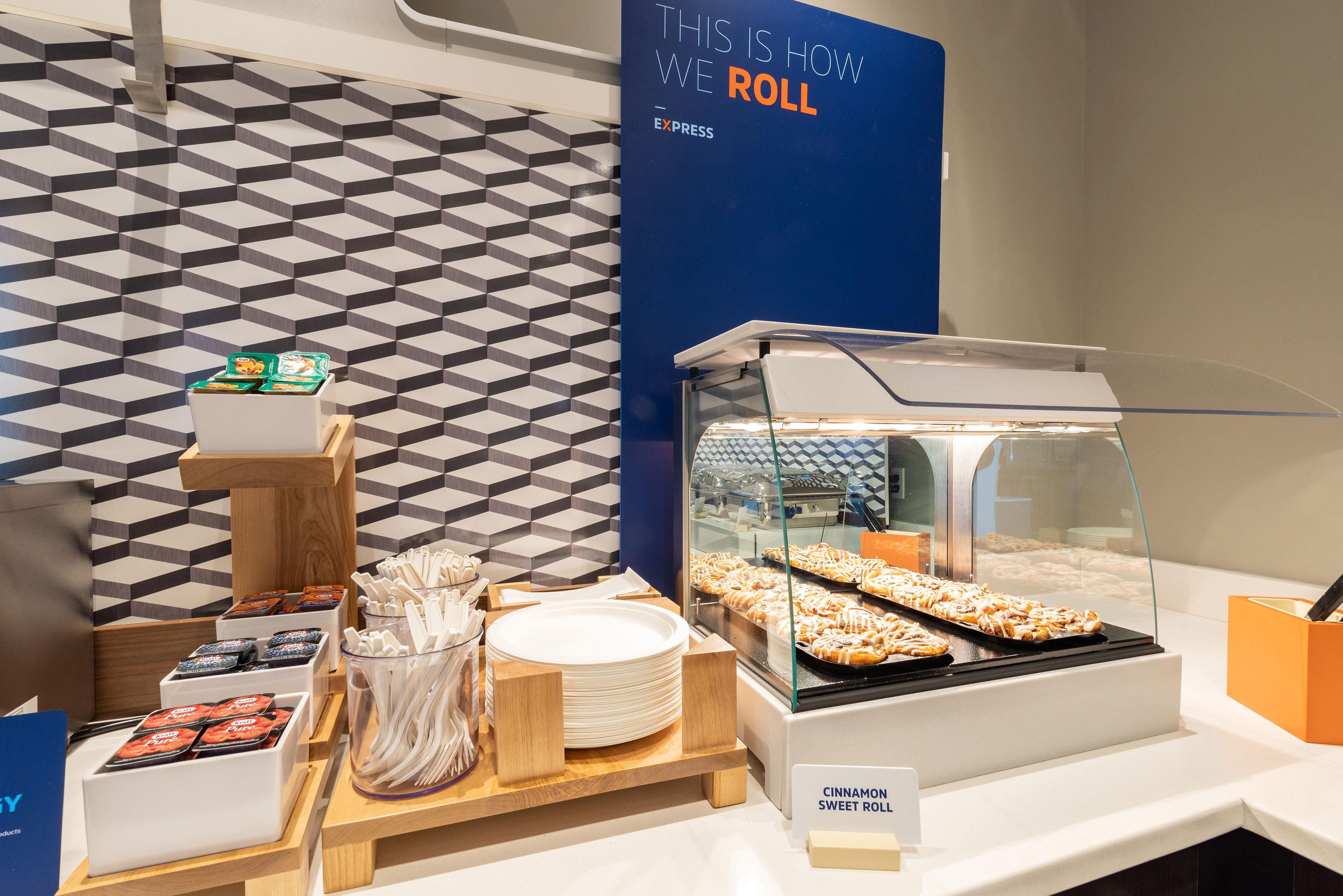Express & Charlotte Arpt-belmont By Ihg Hotel 2*