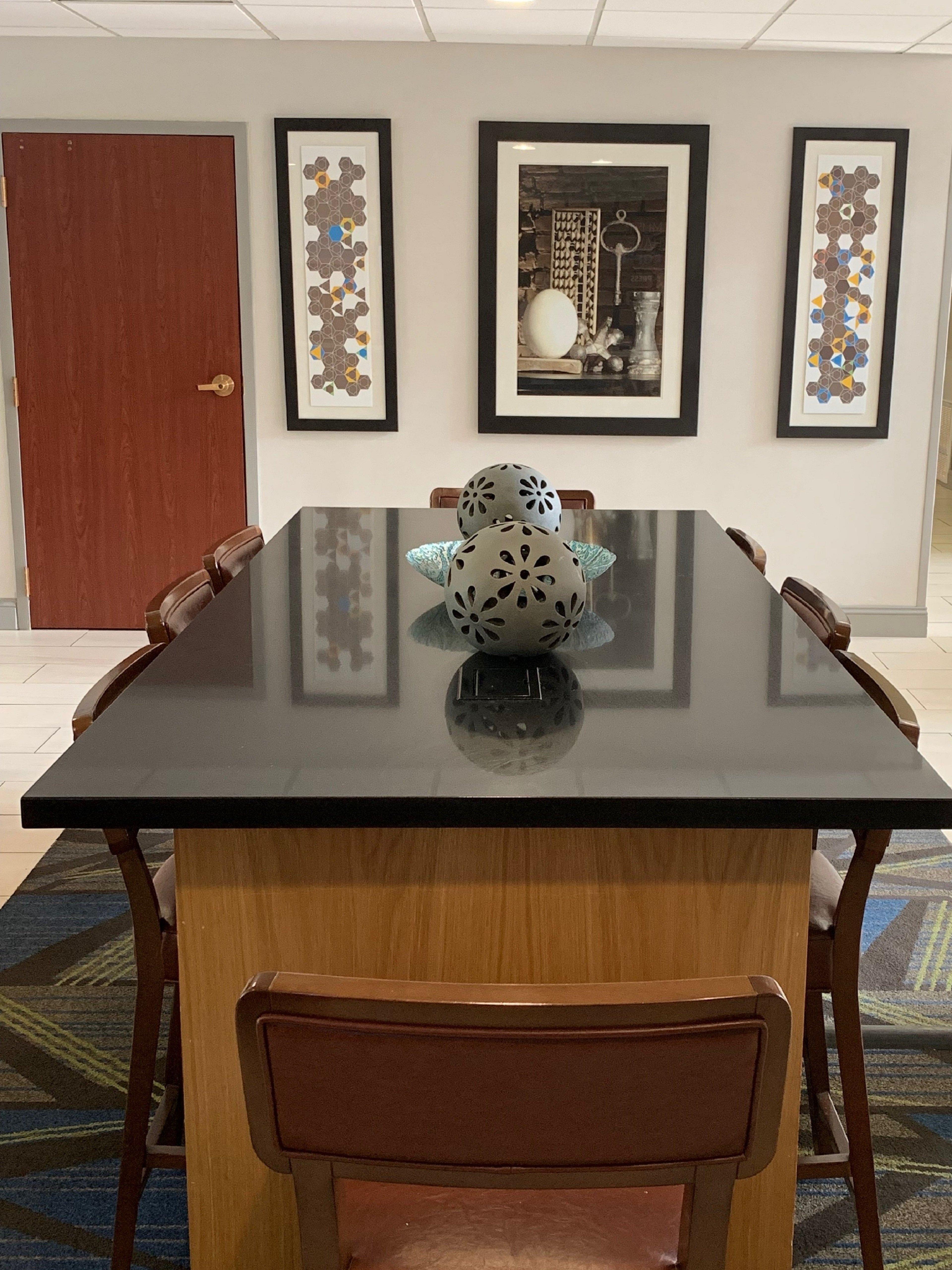 Express & Charlotte Arpt-belmont By Ihg 2*
